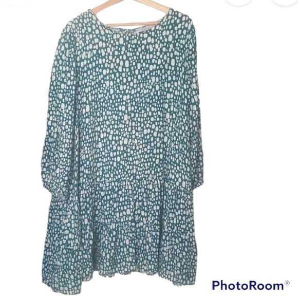 28W Eloquii “Shower of Hail” Swingy Dress with Double Tier Hem - Picture 9 of 17